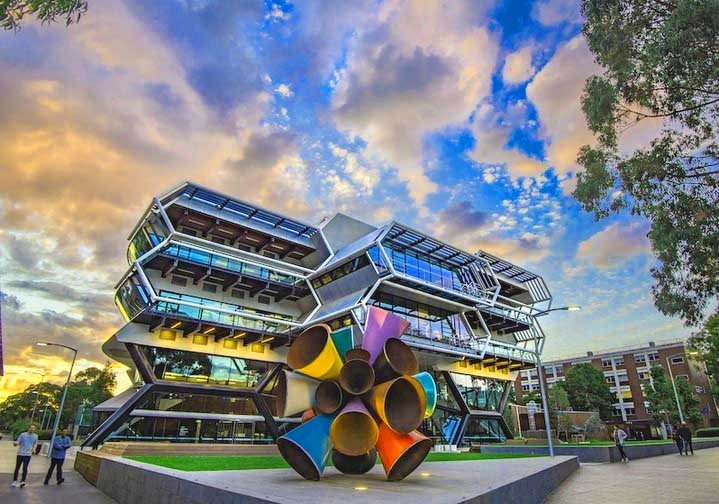Daftar Perguruan Tinggi Di Melbourne Yang Paling Unggul